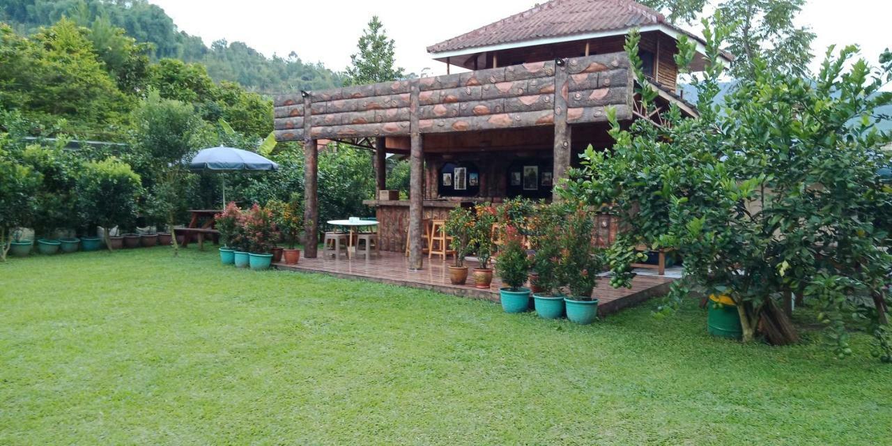 Villa Fresh Line Bongkar Exterior photo