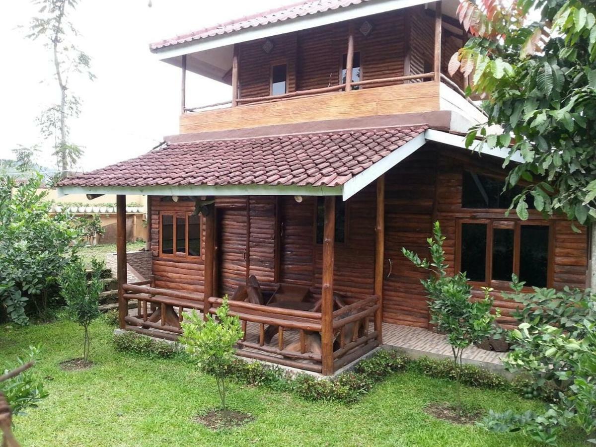 Villa Fresh Line Bongkar Exterior photo